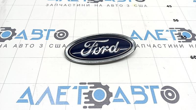 Эмблема значок крышки багажника Ford Fusion mk5 19-20 сломано крепление