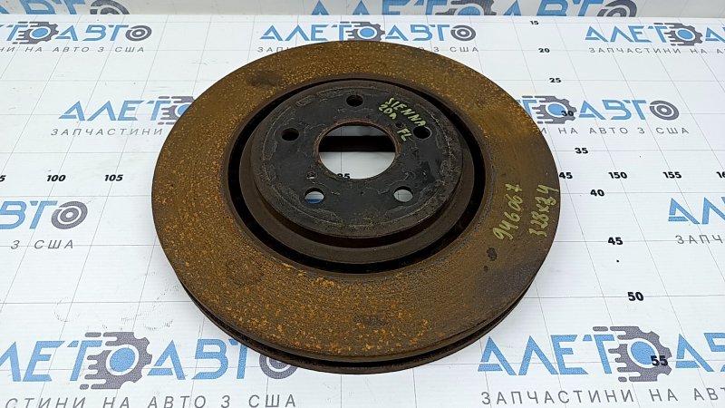 Диск тормозной передний левый Toyota Sienna 21-26 328/34мм ржавый