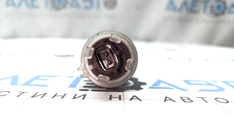 Датчик уровня жидкости бачка омывателя Kia K5 21-24