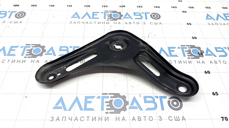 Лопух переднего подрамника задний левый Kia K5 21-26