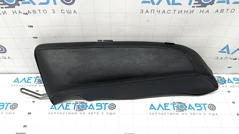 Подушка безопасности airbag заднего правого сиденья Kia K5 21-24 кожа черная с темно серой строчкой, царапины