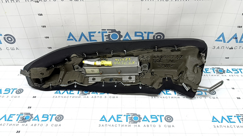 Подушка безопасности airbag заднего правого сиденья Kia K5 21-24 кожа черная с темно серой строчкой, царапины