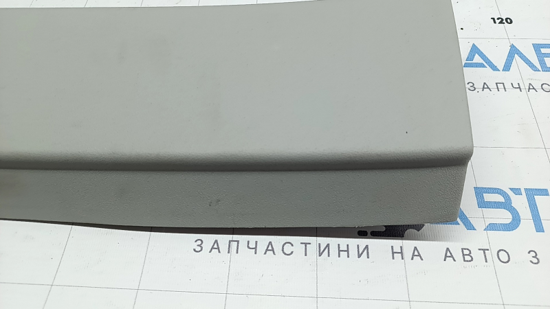 Накладка крыши задняя VW Tiguan 09-17 пластик, серый, царапины, под химчистку