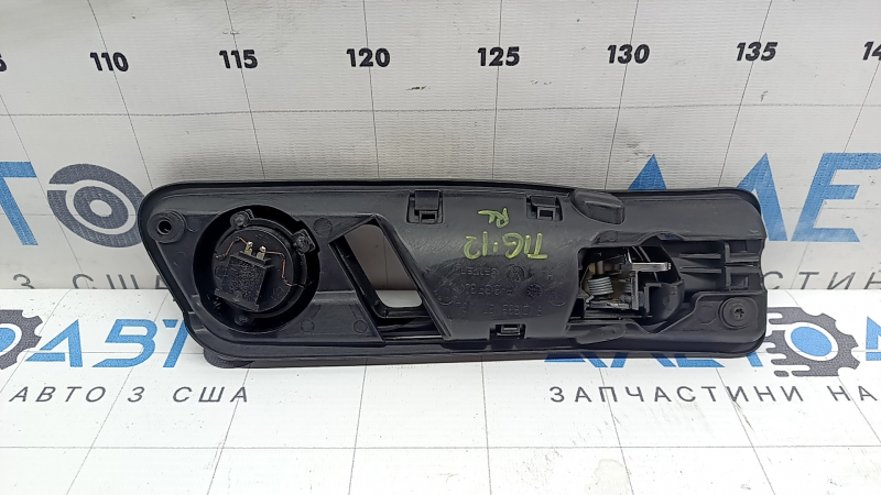 Ручка двери внутренняя задняя левая VW Tiguan 09-17 с пищалкой Dynadio