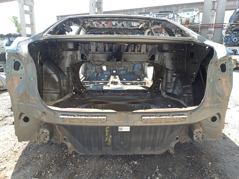 Задняя панель Toyota Avalon 13-18 на кузове, зеленая, в копоти