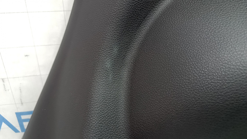 Обшивка арки нижняя правая Jeep Compass 17-26 черная, с карманом, царапины, побелел пластик