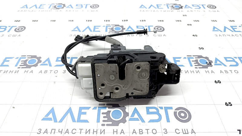 Замок двери задней левой Volvo XC90 16-18 с тросами