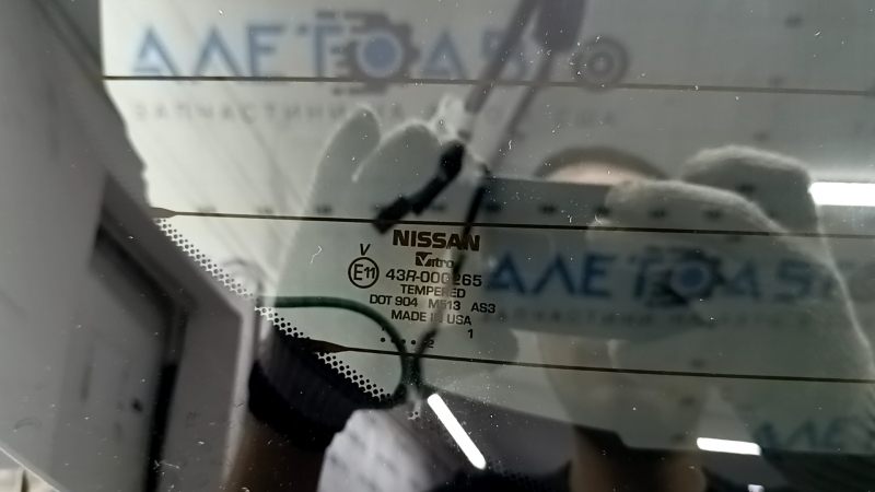 Дверь багажника голая со стеклом Nissan Rogue 21-24 S графит KAD, с проводкой, потерта обшивка