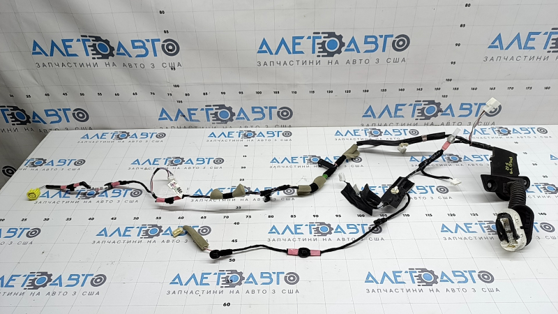 Проводка двери передней правая Toyota Prius 50 16-22