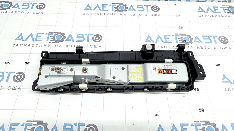 Подушка безопасности airbag заднего правого сиденья Toyota Prius 50 21-22