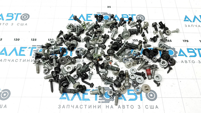 Метизы салонные Nissan Rogue 21-23 некомплект