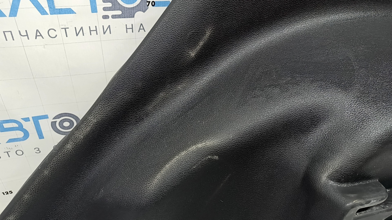 Обшивка арки правая Hyundai Tucson 16-21 черная без сабвуфера, царапины, побелел пластик, вмятина