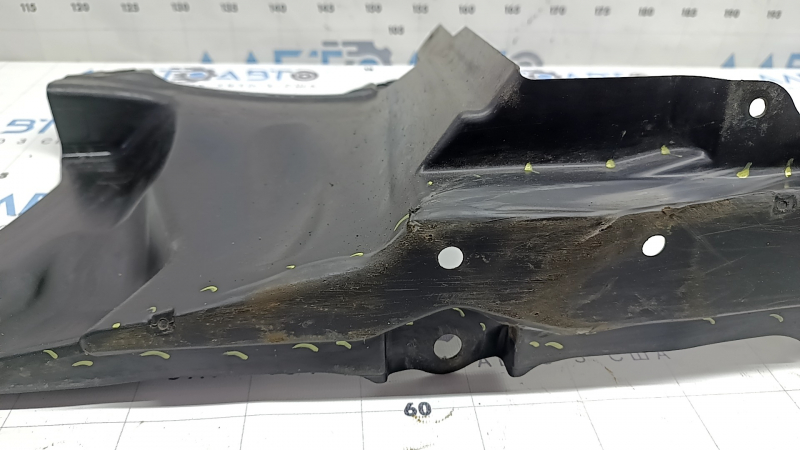 Защита двигателя боковая правая Toyota Prius 50 19-22 примят, затерт
