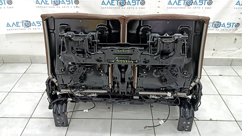 Задний ряд сидений 3 ряд BMW X7 G07 19-22 электрический, подогрев, кожа, коричневое Coffee, Komfort, трещины, оплавлена кожа, царапины