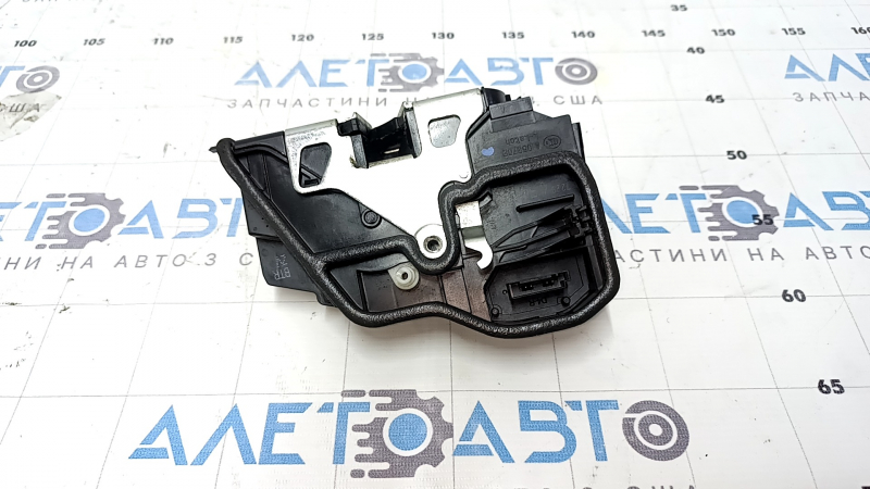 Замок двери передней правой BMW 4 F32/33/36 14-20