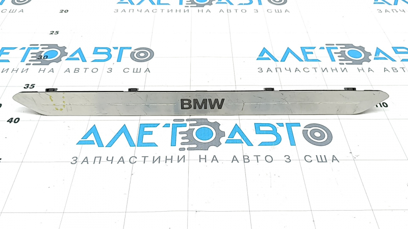 Вставка накладки порога передняя левая BMW X7 G07 19-26 хром с подсветкой, царапины, вмятина