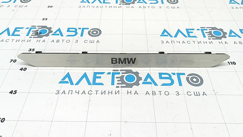 Вставка накладки порога передняя правая BMW X7 G07 19-26 хром с подсветкой, царапины