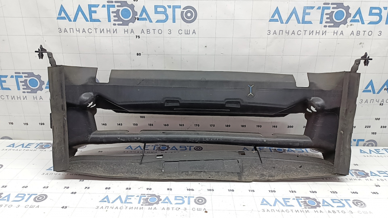 Воздуховод радиатора нижний BMW 4 F32/33/36 14-20 без радара, надломы