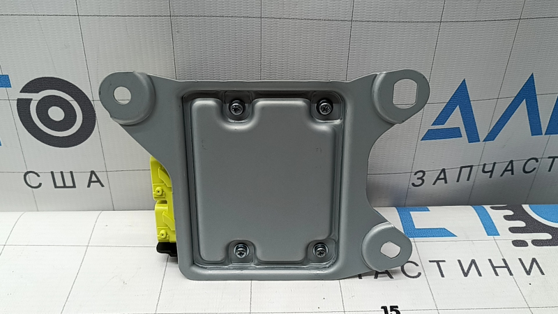 Модуль srs airbag компьютер подушек безопасности Toyota Camry 25-26