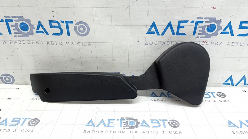 Боковая накладка пассажирского сиденья левая Mazda 6 16-21 черная, сломано крепление