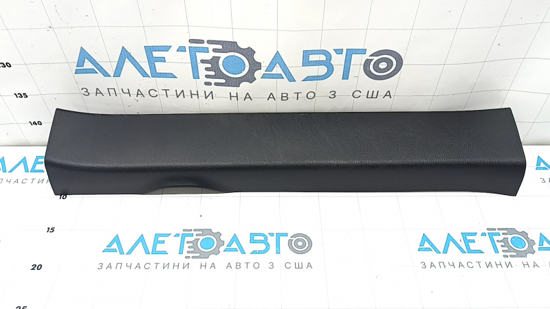 Накладка порога передняя левая Mazda 6 18-21 тип 2 черная, потерта