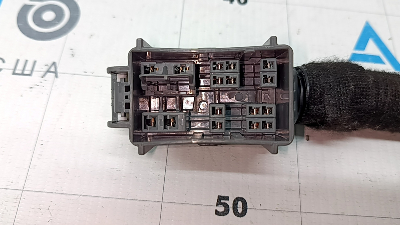 Фишка подключения пассажирского сиденья Mazda 6 18-21