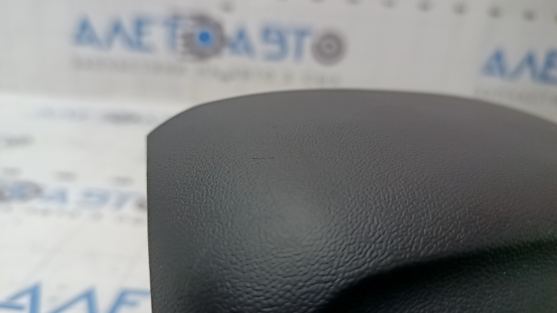 Подушка безопасности airbag в руль водительская Audi Q5 80A 18-24 черная, тип 1, потерт хром, царапины