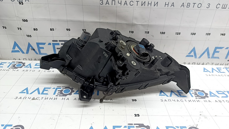 Противотуманная фара птф правая Kia Niro 17-19 HEV, PHEV, под полировку