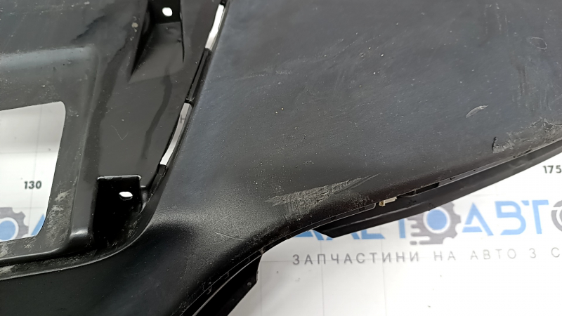 Губа заднего бампера Kia Niro 17-19 HEV, PHEV структура, царапины, отсутствует фрагмент