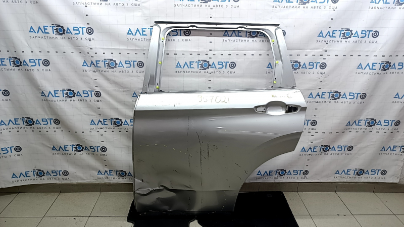 Дверь голая задняя левая Mitsubishi Outlander 22-23 серебро U25, замята