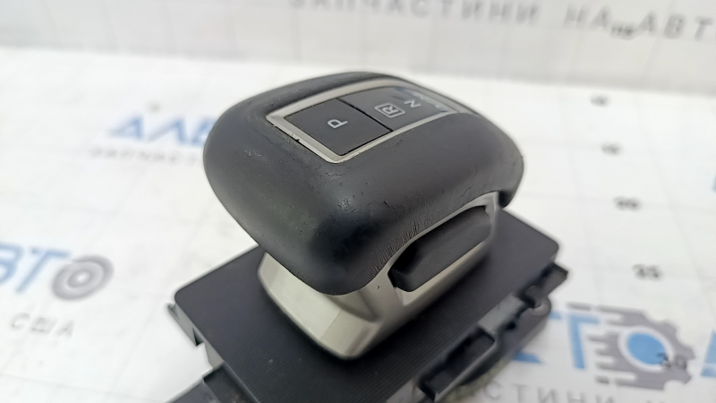 Шифтер КПП с ручкой Mitsubishi Outlander 22-26 кожа черная, царапины