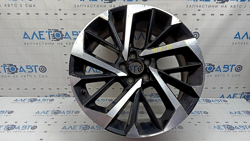 Диск колесный R20х8J ET35 Mitsubishi Outlander 22-26 черный с хромом, легкая бордюрка