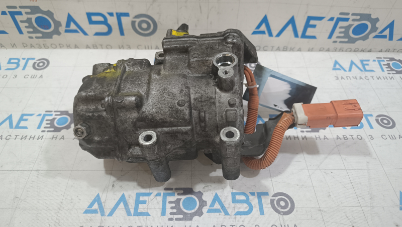 Компрессор кондиционера Toyota Prius 30 10-15, не держит давление, на запчасти