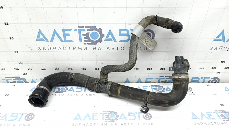 Патрубок охлаждения нижний Land Rover Range Rover Velar 18-20 2.0T 3 части
