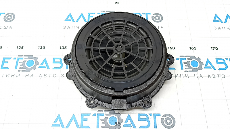 Динамик НЧ дверной задний правый Porsche Cayenne 19-26 Bose