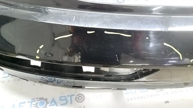 Бампер задний голый верхняя часть Audi Q5 80A 18-20 под парктроники, черный, царапины, надломано крепление, сломано крепление, в клее