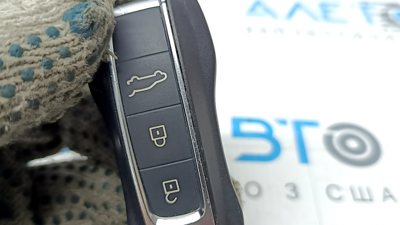 Ключ keyless Porsche Cayenne 19-26 433 mhz, 4 кнопки, потерт, тычки