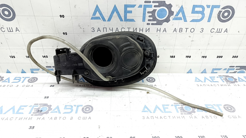 Лючок бензобака с корпусом Land Rover Range Rover Velar 18-23