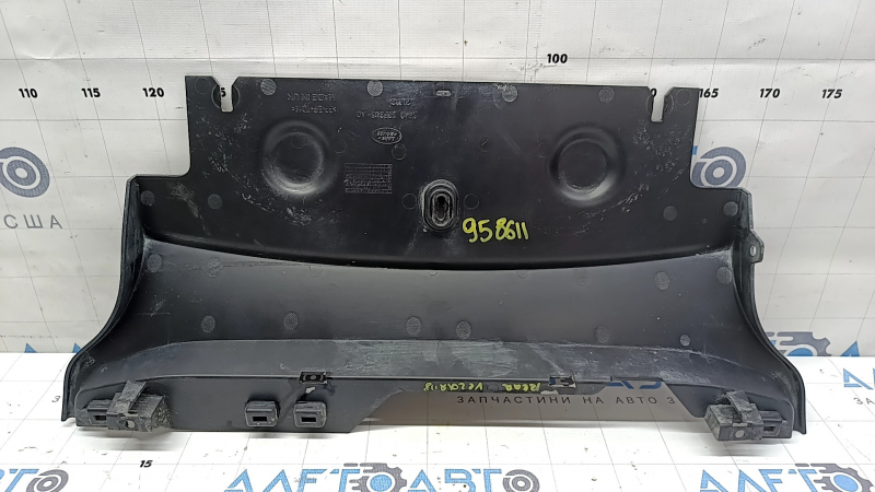 Защита заднего бампера Land Rover Range Rover Velar 18-20 царапины
