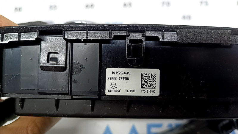 Управление климат-контролем Nissan Rogue 17-20 auto, царапины