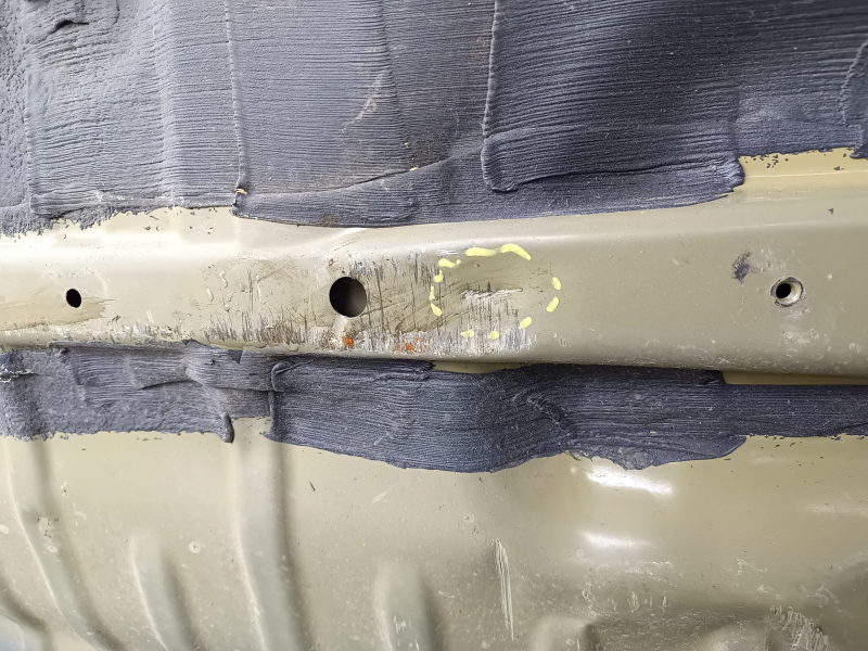 Корыто багажника Honda Accord 23-26 высверлено, вмятина