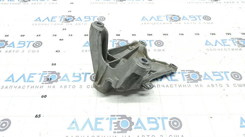 Кронштейн подушки двигателя правый Porsche Cayenne 19-23 3.0T