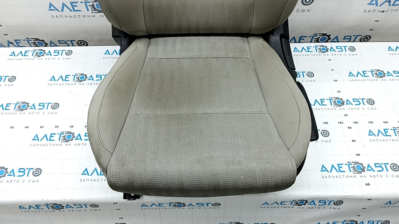 Водительское сиденье Kia Sportage 20-22 без airbag, механическое, ткань серая, LX, под химчистку, потерто