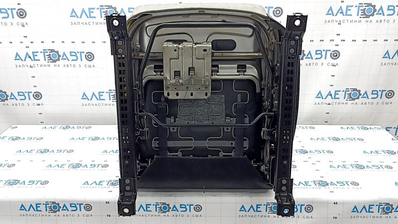 Водительское сиденье Kia Sportage 20-22 без airbag, механическое, ткань серая, LX, под химчистку, потерто