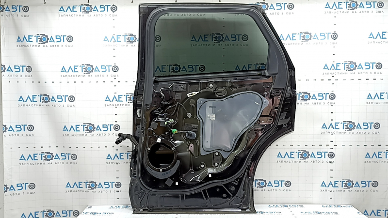 Дверь в сборе задняя правая Ford Edge 15-24 тонировка, keyless, черный UM