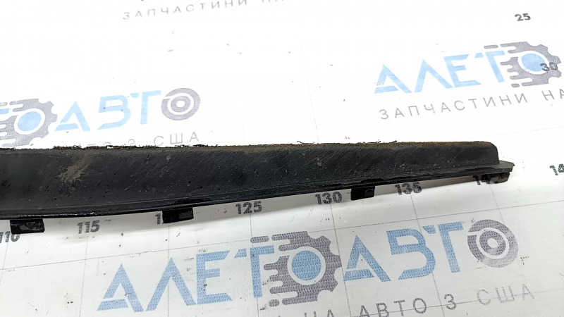 Губа переднього бампера Audi A6 C7 12-18 s-line, потерт