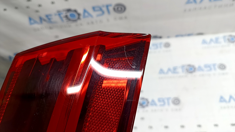 Фонарь внешний крыло левый Audi A6 C7 16-18 рест, царапины