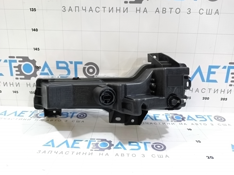 Противотуманная фара птф правая Tesla Model Y 20-25 EUR