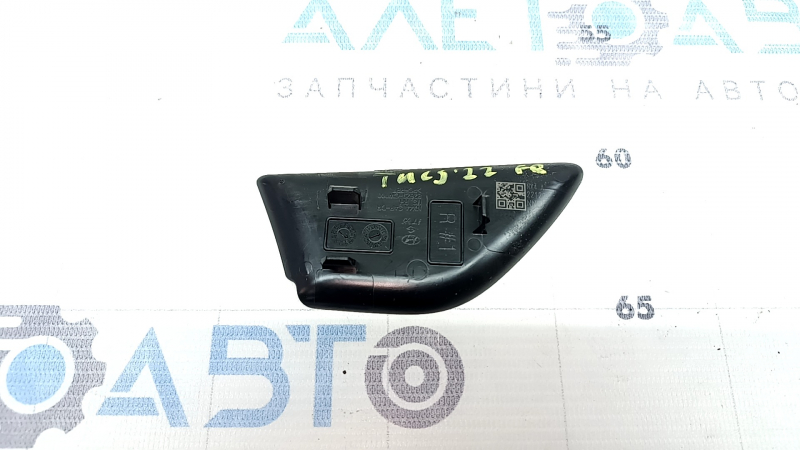 Заглушка внутренней ручки двери передней правой Hyundai Tucson 22-26 черная