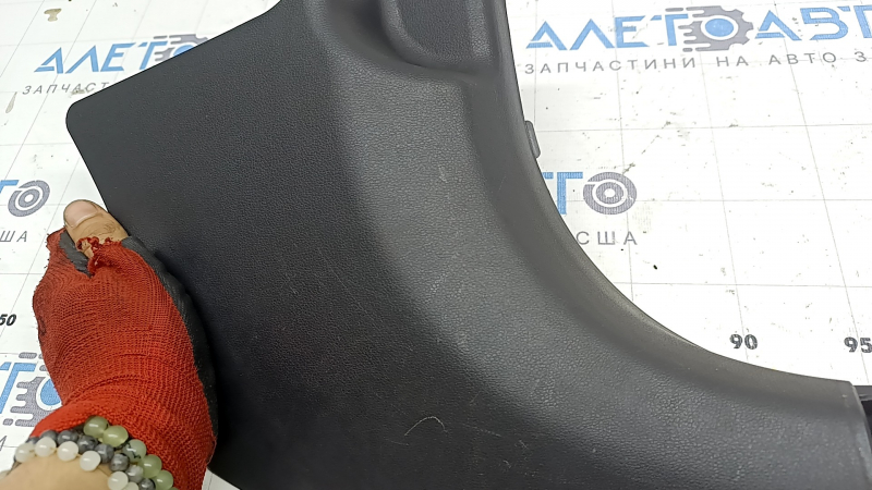 Накладка передней стойки нижняя правая Hyundai Tucson 22-26 черная, царапины